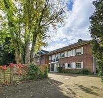 Büro in Düsseldorf 12.490,00 € 849.07 m²