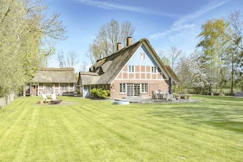 Foto - Wohnung zum Kaufen in Drochtersen 849.000,00 € 262 m²