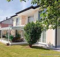 Haus zum Kaufen in Königsbrunn 1.462.000,00 € 261 m²