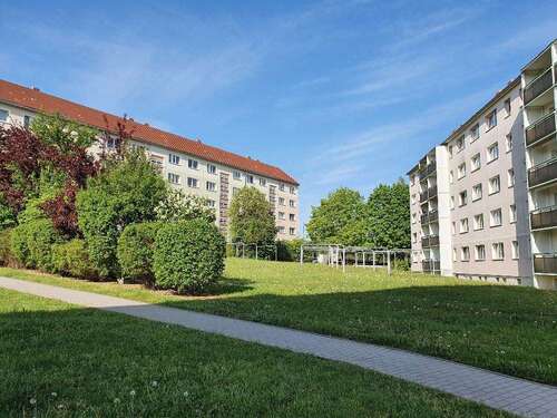 Foto - Wohnung zum Mieten in Lichtentanne 170,00 € 31.37 m²