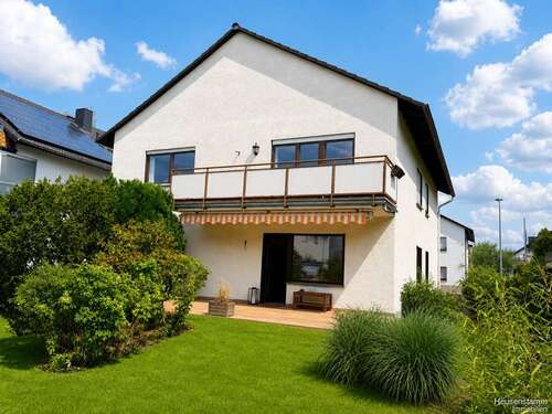 Foto - Haus zum Kaufen in Obertshausen 695.000,00 € 206 m²