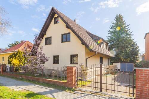 Foto - Haus zum Kaufen in Berlin 920.000,00 € 209.79 m²