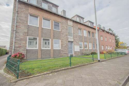 Foto - Haus zum Kaufen in Mönchengladbach Mönchengladbach-Neuwerk 749.000,00 € 500 m²