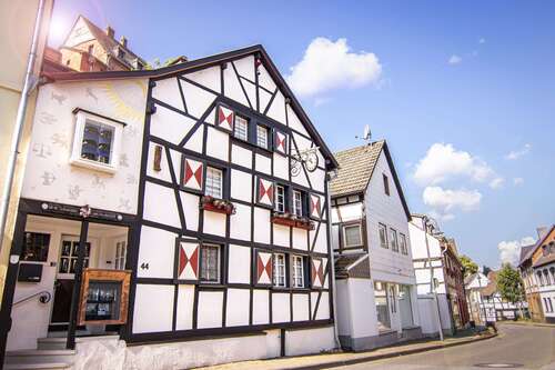 Foto - Haus zum Kaufen in Heimbach 348.000,00 € 140 m²