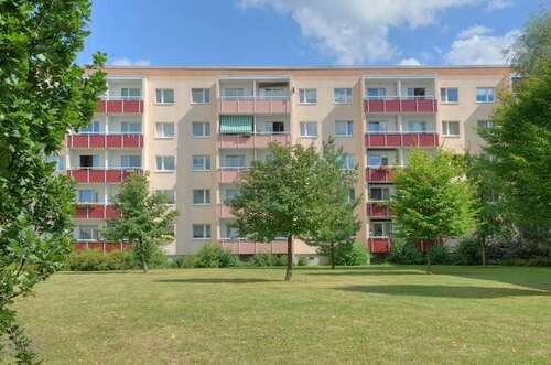 Foto - Wohnung zum Mieten in Halle 347,00 € 56.98 m²
