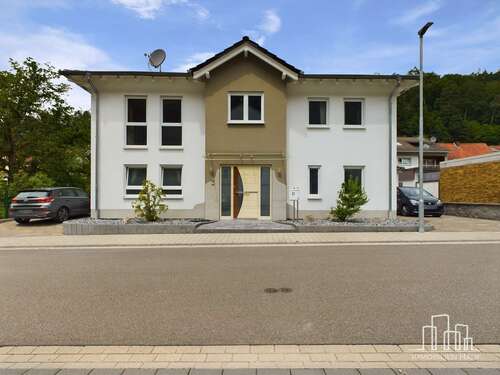 Foto - Haus zum Kaufen in Kaiserslautern 650.000,00 € 295 m²