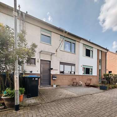 Foto - Haus zum Kaufen in Grevenbroich 370.000,00 € 126 m²