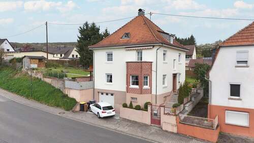 Foto - Haus zum Kaufen in Waldböckelheim 379.000,00 € 154 m²