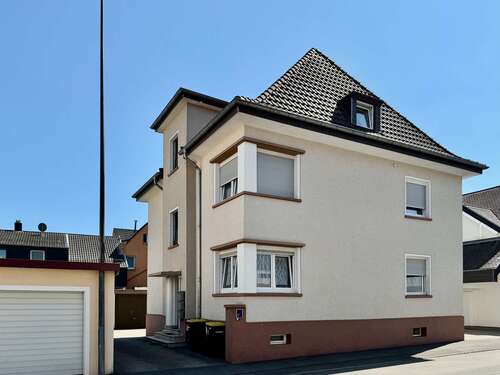 Foto - Haus zum Kaufen in Homburg 380.000,00 € 210 m²