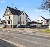 Haus zum Kaufen in Kreuztal 450.000,00 € 235 m²