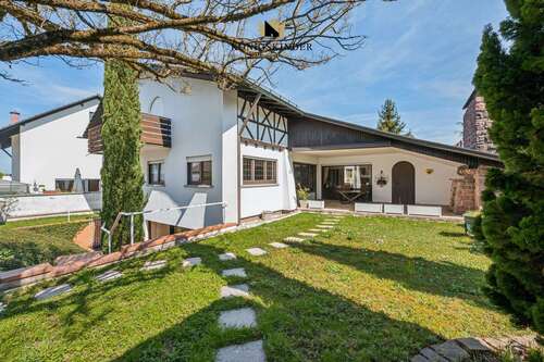 Foto - Haus zum Kaufen in Malsch 879.000,00 € 240 m²