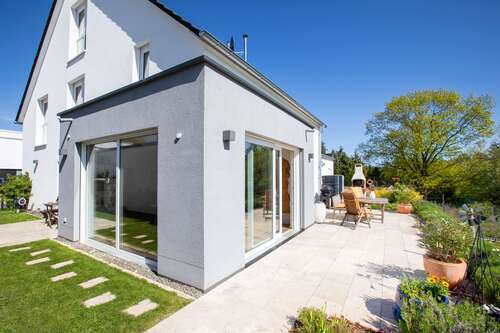 Foto - Haus zum Kaufen in Homburg 839.000,00 € 220 m²
