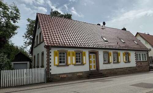 Foto - Haus zum Kaufen in Trippstadt 619.000,00 € 185 m²