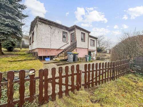 Foto - Haus zum Kaufen in Schkopau 95.794,00 € 103 m²