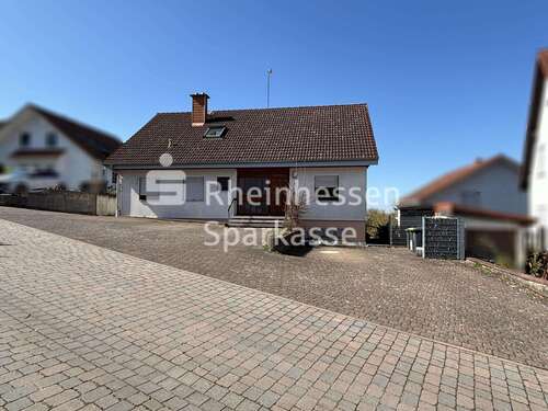 Foto - Haus zum Kaufen in Weinolsheim 435.000,00 € 215 m²