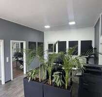 Büro in Düsseldorf 750,00 € 93.07 m²