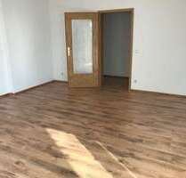 Wohnung zum Kaufen in Werdau 68.000,00 € 63.87 m²