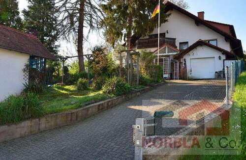 Foto - Haus zum Kaufen in Rüsselsheim 755.000,00 € 280 m²