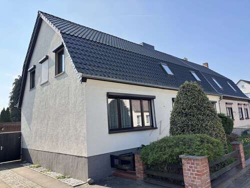 Foto - Haus zum Kaufen in Stendal 279.000,00 € 167 m²