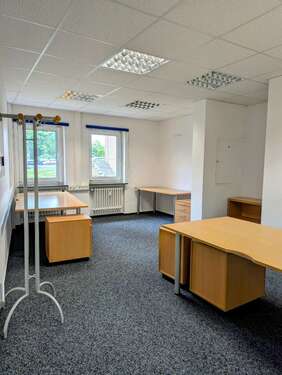 Foto - Büro in Krefeld 380,00 € 41 m² - 380,00&nbsp;EUR Kaltmiete, ca.&nbsp; 41,00&nbsp;m&sup2;
