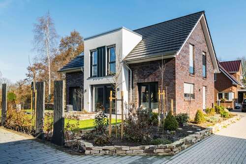 Foto - Haus zum Kaufen in Apen Augustfehn 411.800,00 € 154 m²