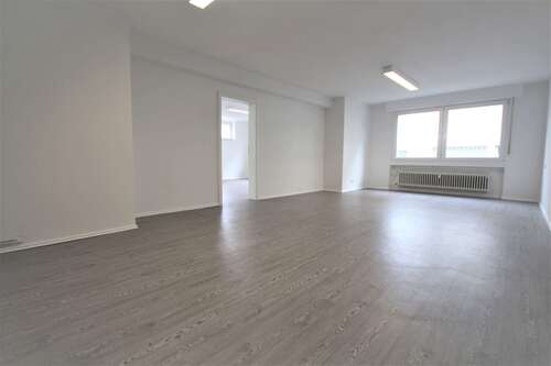 Foto - Büro in Köln 950,00 € 82 m² - 950,00 EUR Kaltmiete, ca.  82,00 m²