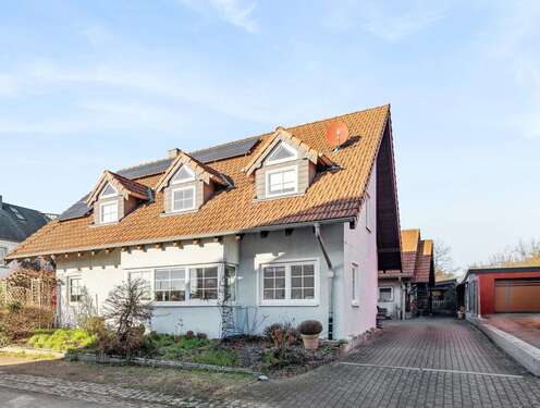 Foto - Haus zum Kaufen in Homburg 380.000,00 € 186.66 m²