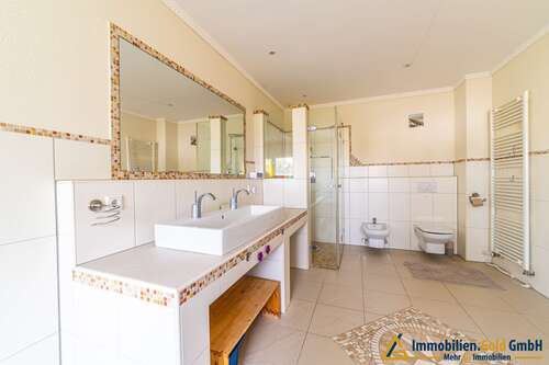 Foto - Haus zum Kaufen in Altmannstein-Neuenhinzenhausen 529.900,00 € 166 m²