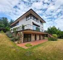 Haus zum Mieten in Wetzlar 1.900,00 € 292 m²