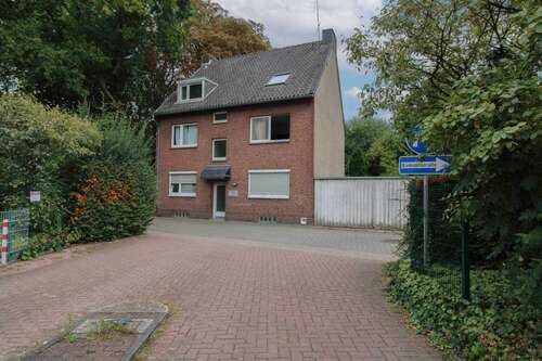 Foto - Haus zum Kaufen in Emmerich am Rhein 295.000,00 € 242.2 m²