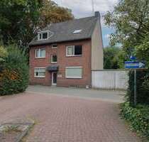 Haus zum Kaufen in Emmerich am Rhein 295.000,00 € 242.2 m²