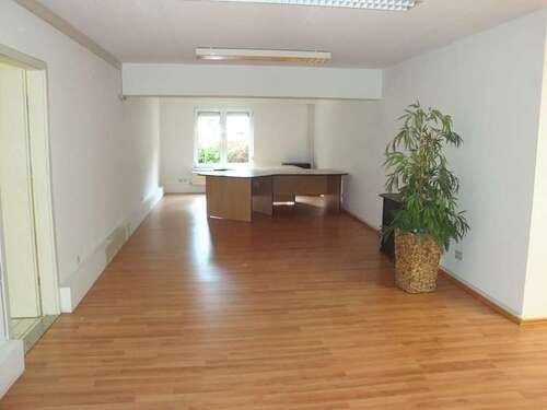 Foto - Einzelhandel in Glauchau 850,00 € 413 m²