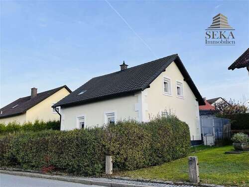 Foto - Haus zum Kaufen in Schöllnach 269.000,00 € 97.52 m²