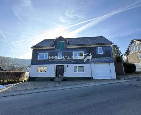 Foto - Haus zum Kaufen in Siegen Seelbach 279.000,00 € 193.49 m²