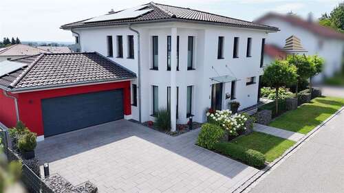 Foto - Haus zum Kaufen in Hengersberg b Deggendorf 989.000,00 € 189.4 m²