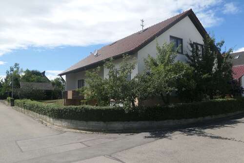 Foto - Haus zum Kaufen in Bondorf 648.000,00 € 177 m²