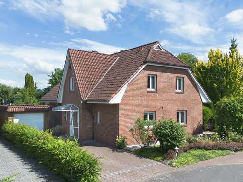 Foto - Haus zum Kaufen in Barmstedt 669.000,00 € 209 m²