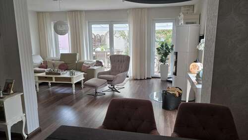 Foto - Haus zum Kaufen in Hofheim 975.000,00 € 153 m²
