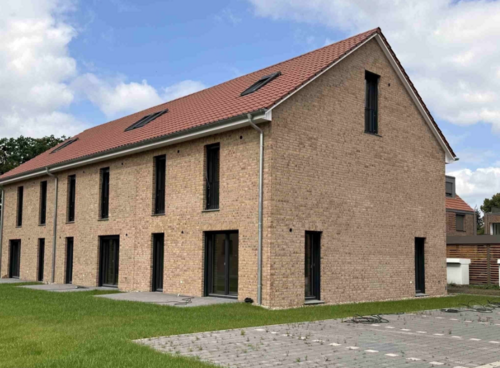 Foto - Haus zum Mieten in Großburgwedel 1.950,00 € 152 m²