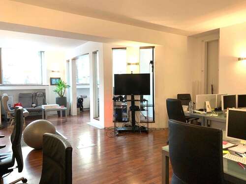 Foto - Büro in Köln 2.700,00 € 168 m² - 2.700,00 EUR Kaltmiete, ca.  168,00 m²