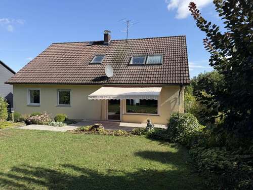 Foto - Haus zum Kaufen in Nidderau 490.000,00 € 236 m²