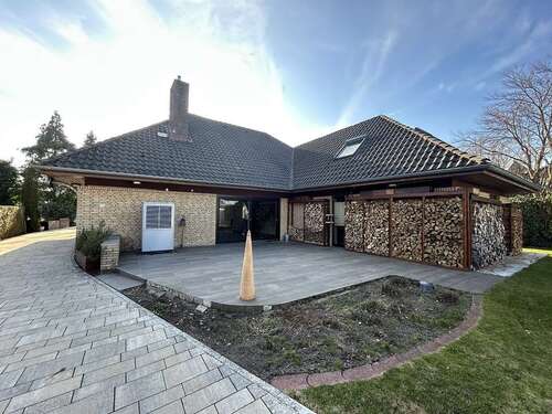 Foto - Haus zum Kaufen in Winsen 999.999,00 € 299.5 m²