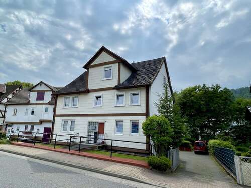 Foto - Haus zum Kaufen in Helsa 190.000,00 € 200 m²