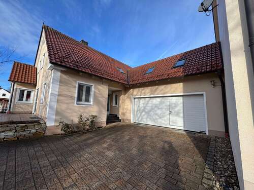 Foto - Haus zum Kaufen in Junkenhofen 1.698.000,00 € 340 m²