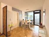 Wohnung zum Kaufen in Stuttgart 330.000,00 € 79 m²