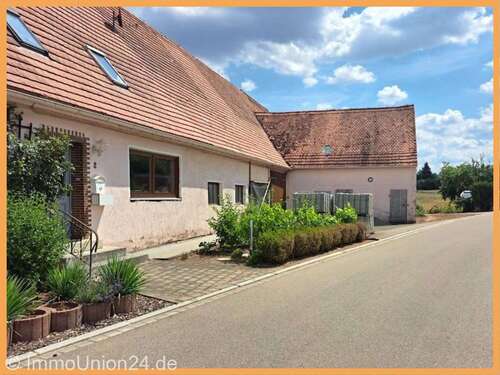 Foto - Haus zum Kaufen in Wassertrüdingen 199.000,00 € 335 m²