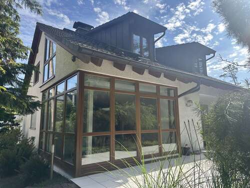 Foto - Haus zum Kaufen in Erlangen 933.000,00 € 193 m²