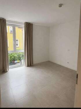 Foto - Wohnung zum Mieten in Homburg 900,00 € 80 m²