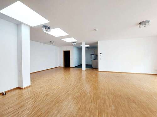 Foto - Büro in Wiesbaden 2.400,00 € 200 m²