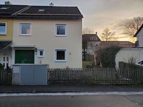Foto - Haus zum Mieten in Fürstenfeldbruck 2.400,00 € 154 m²